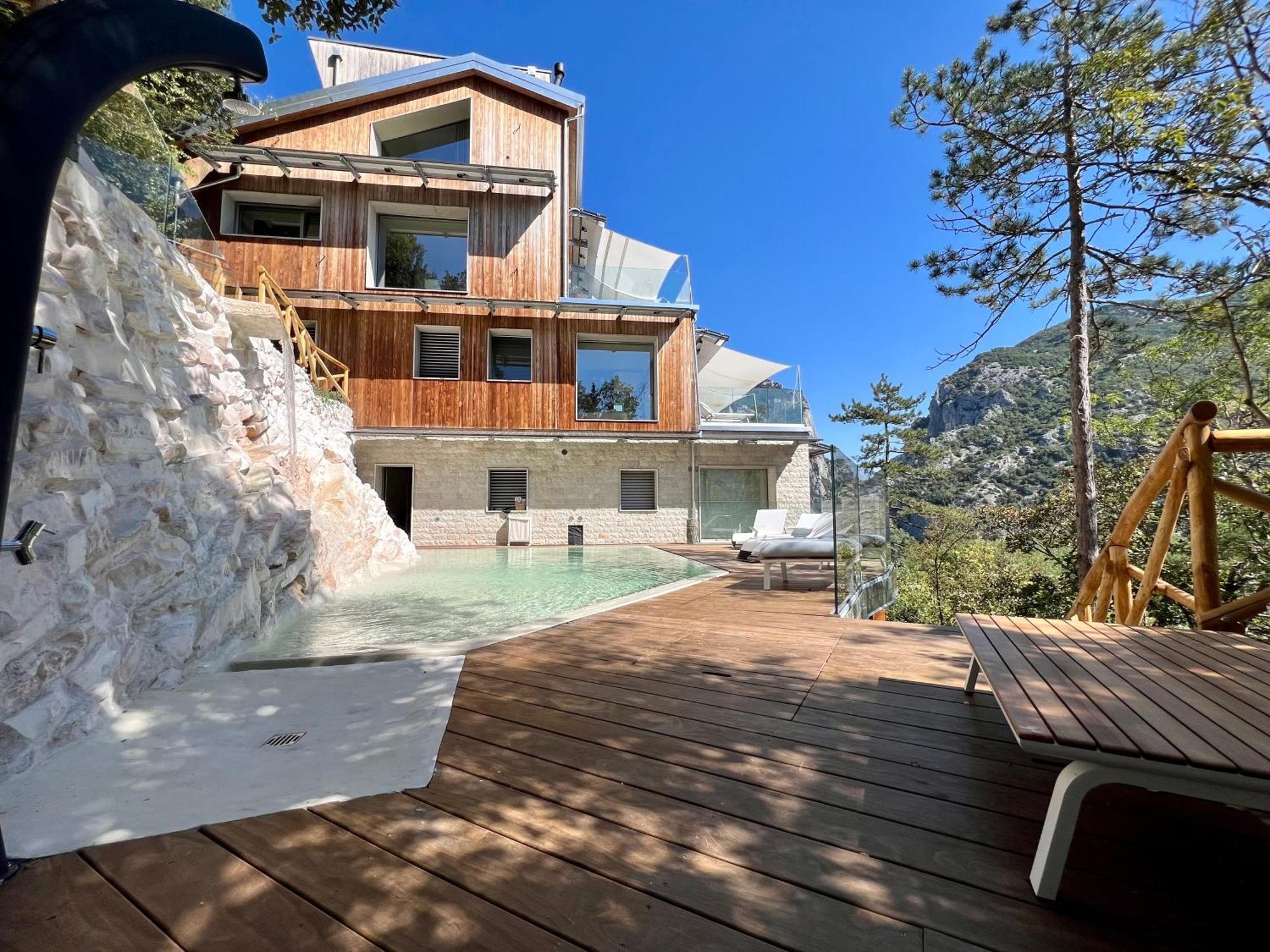 La Forestale Luxury Ecolodge B&B Primo Piano Acqualagna Eksteriør billede